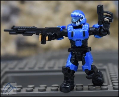 HALO MEGA BLOKS UNSC BLUE SHARK PADPRINT ODST METALLIC SERIES MINI FIGURE 97354 - Image 1 of 4