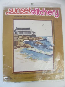 Vintage Sonnenuntergang Crewel Stickset Morning Tide Ozean Meer 14x18 offen - Bild 1 von 2