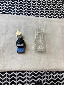 FUJI AR30JR-2A Keyed SWITCH - Picture 1 of 4