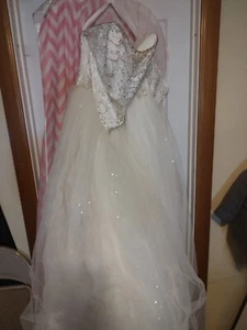 used wedding dress size 18w - Picture 1 of 10