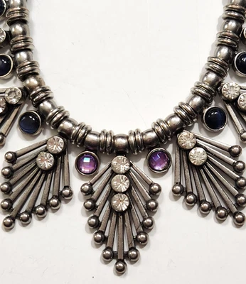 Collar Tono Plateado Antiguo Estrás Ojos de Gato Paneles Calados Azteca Egipto Foto 1 de 4