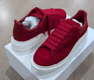 $790 Alexander McQueen "Larry" Oversized Suede Sneakers Red/White 44 US 11 - Picture 1 of 9