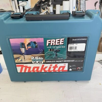 Makita Model 6935FDWDE2 - Image 1 of 4