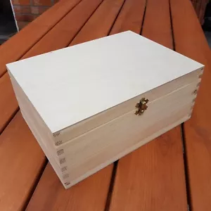 Wooden Box A 4 Size, Whit Lid Lockable Latch, - Decoupage / Unpained - Picture 1 of 7