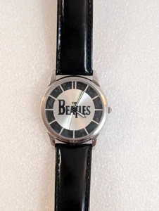 Vintage 1997 BEATLES Fossil Black Leather Limited Edition Analog Wrist Watch - Bild 1 von 9