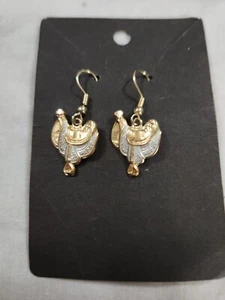 Horse Riding Saddle Earrings Equestrian Antiqued Pewter Seat Packsaddle Colts - Picture 1 of 3