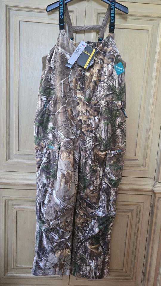 XL Womens Cabelas Camo Hunting Bibs Insulated Heavyweight Nwt - Image 1 of 4