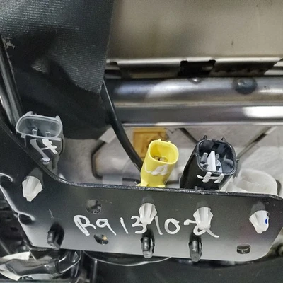 Mitsubishi Eclipse Cross 2018 2019 2020 asiento delantero izquierdo OEM Foto 1 de 4