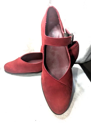Arche LN Mujer Rojo Gamuza Hebilla Mary Jane Tacón de Cuña 38 Foto 1 de 4