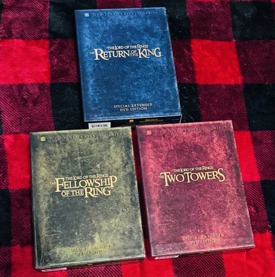 The Lord of the Rings DVD Special Extended Edition Collector's Lot, Set of 3 - Image 1 of 4