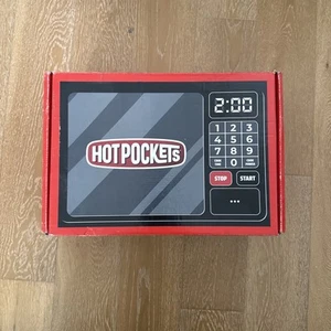 Hot Pockets Brand Cargo Shorts And Hoodie Online Exclusive size M - Picture 1 of 2