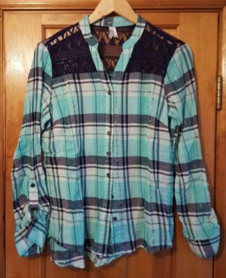 Tops de tocador para mujer M manga con lengüeta enrollable cuello dividido encaje a cuadros botón camisa aguamarina Foto 1 de 4