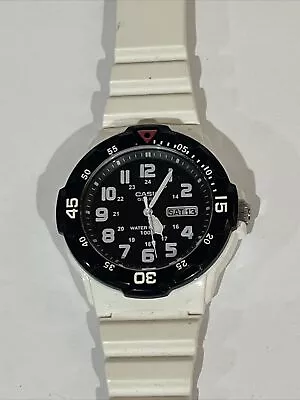 Reloj Casio Clásico Hombre 5125 MRW-200H Blanco Día y Fecha ¡Con Batería Nueva! Foto 1 de 4