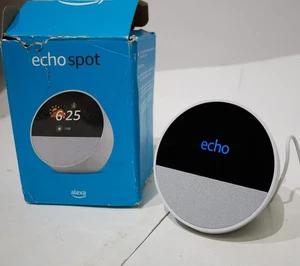 Reloj despertador inteligente Amazon Echo Spot 2da generación con sonido vibrante 2024 gris - caja abierta - Imagen 1 de 4