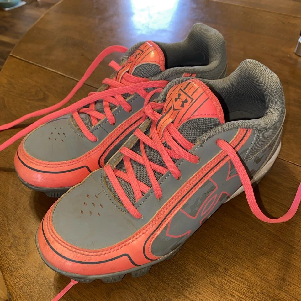 Under Armour, Athletic Girls Shoes, 2Y Gray And Pink With Rubber Cleats - Image 1 of 4