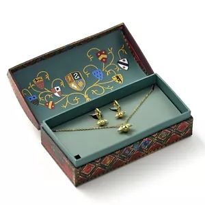 Harry Potter Quidditch Confezione Regalo con Simpatica Collana Boccino Dorato e Orecchini - Foto 1 di 4