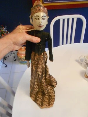 ВИНТАЖНАЯ КУКЛА С ДВУМЯ ЛИЦАМИ НА ГОЛОВЕ ПАЛОЧКИ ЗАВИТКИ 24 ДЮЙМА ОТСУТСТВУЕТ ОДНА РУКА - Изображение 1 из 4