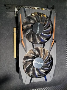 GIGABYTE RX 560 4GB GDDR5 Graphics Card - Afbeelding 1 van 3