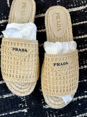Diapositivas de ganchillo Prada talla 40 Foto 1 de 4