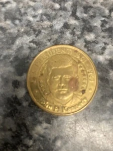 Moneta presidenziale vintage pubblicità premium olio Sunoco John F. Kennedy - Foto 1 di 2