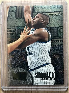 Baloncesto Shaquille O'Neal 1995-96 Fleer Metal #78 Orlando Magic - Imagen 1 de 2