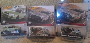 3 = Hot Wheels Premium Mercedes-AMG GT3, & Nissan GTR, 1:43 Diecast Real Riders  - Bild 1 von 8