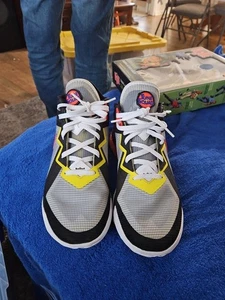 lebron james looney tunes Schuhe Größe 11,5 Z2 - Bild 1 von 24