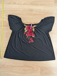 Fuego Too Women Gypsy Black Top Cap Sleeve Crochet Floral - Picture 1 of 4