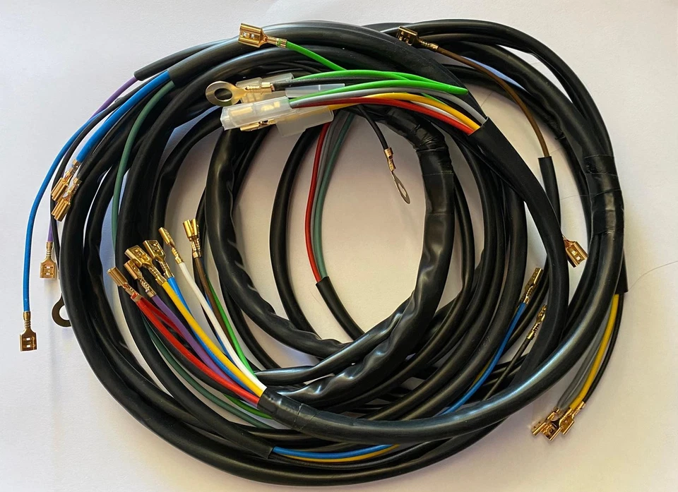 IMPIANTO ELETTRICO VESPA P125X-P150X P200E CON FRECCE ANNO 1981-1983 - CAB 032 - Изображение 1 из 2