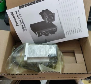 Ein Neu PANASONIC Servo Motor MUMS022A1EOS - Bild 1 von 3