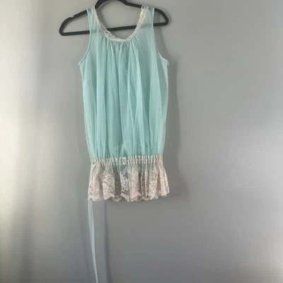 Miss Elaine sheer blue nightgown, mini length with lace trim, size est Medium - Imagem 1 de 4
