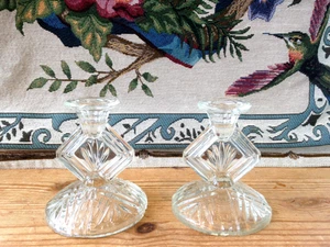 PAIR OF VINTAGE ART DECO STYLE CLEAR GLASS CANDLESTICKS (11 cm) - Picture 1 of 4