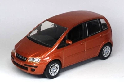 FIAT IDEA 2003 - AUTO ITALIANE DA COLLEZIONE - HACHETTE - 1:43 - Immagine 1 di 2
