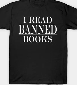 Camiseta divertida unisex de I Read Banned Books - Imagen 1 de 1