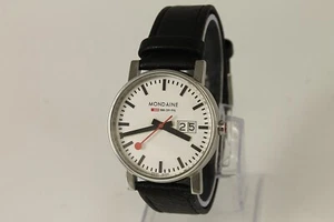 Beautiful MONDAINE Official Swiss Railways Quartz Wristwatch - Picture 1 of 8