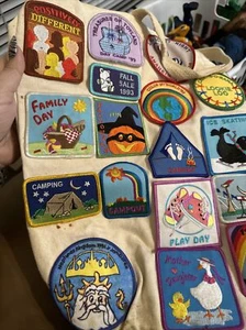Vintage Girl Scout Canvas Bag With Patches - Picture 1 of 19
