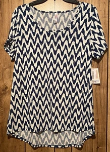 NWT LuLaRoe XL Classic T Tunic Top Dk Blue White Chevron Print Poly Spandex - Picture 1 of 5