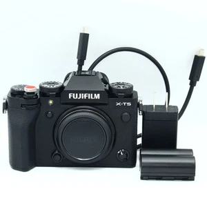 "Near Mint / 5000 SHOTS" FUJIFILM X-T5 40.2MP Digitalkamera Body SCHWARZ #07089 - Bild 1 von 14