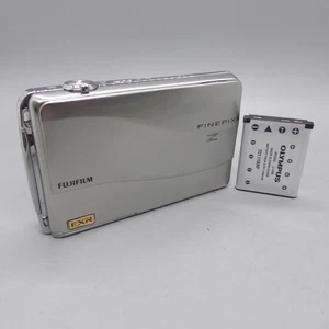 Fujifilm Digital Camera FinePix Z700 EXR 12.0MP Silver Tested - Picture 1 of 8