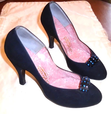 ZAPATOS DE TACÓN ALTO DE GAMUZA AZUL MARINO VINTAGE PEDRERÍA SILVIA'S HECHOS A MANO 5M Foto 1 de 4