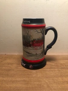 Budweiser Christmas Beer Stein 1990 Collectors Series An American Tradition - Imagen 1 de 5