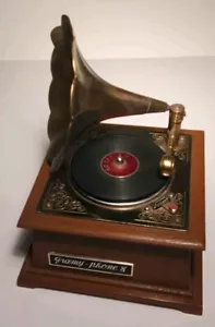 Vintage 1966 Gramy-Phone 8 Radio 517 Fonografo Corno Made Japan Non Funzionante - Foto 1 di 13
