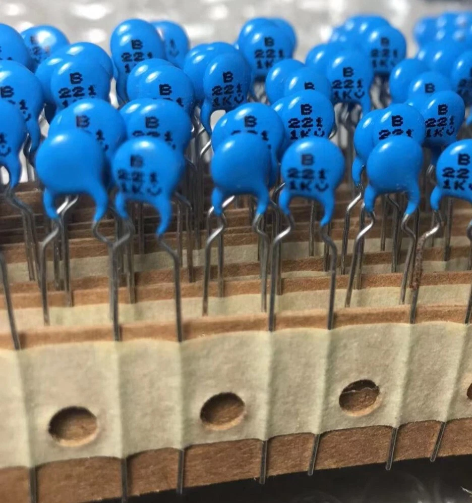 20 Condensadores De Cerámica De 3 KV, 3 KV 1 Nf (102