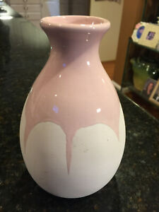 FabFitFun Isaac Mizrahi Loves XO Sienna Ceramic Decorative Pink White Vase