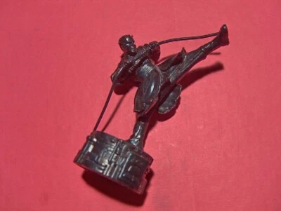 2005 Star Wars Saga Edition Chess - Darth Maul Black Rook Figure Piece Only - Image 1 of 2