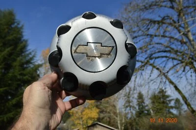 Chevrolet Express Silverado Suburban 2500 3500 1999-06 tapa central parte # 9597162 Foto 1 de 4