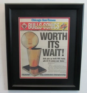 Chicago Bulls 1996 4th Championship Chicago Sun Times giornale incorniciato 136616 - Foto 1 di 4
