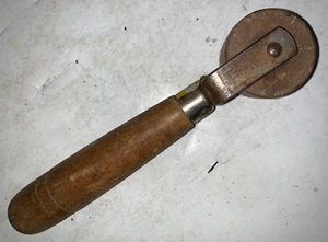 Vintage Laminate & Veneer Wood Handle Roller Tool 1" wide - Picture 1 of 3