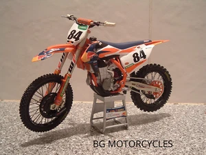2017 MOTOCROSS BIKE MODEL 1:12 JEFFREY HERLINGS RED BULL KTM #84 SXF 450 SXF450 - Picture 1 of 9