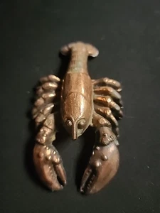 VINTAGE SOLID METAL LOBSTER/CRAWFISH PAPERWEIGHT SCULPTURE - Picture 1 of 4